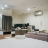 Отель Compact and Cozy Studio at Brooklyn Alam Sutera Apartment, фото 3