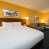 Отель Fairfield Inn & Suites by Marriott Burlington, фото 4