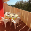 Отель Red Flat With Shared Pool and Private Parking, фото 4