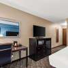 Отель Comfort Inn & Suites, фото 5