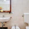 Отель Tra le Due Torri e Piazza Santo Stefano Apartment, фото 7