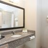 Отель Holiday Inn Express Fort St John, an IHG Hotel, фото 7