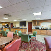 Отель Comfort Suites Airport, фото 14