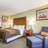 Отель Holiday Inn Express Hotel & Suites Black River Falls, фото 36