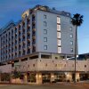 Отель SIXTY Beverly Hills в Беверли-Хиллсе