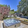 Отель Redding Getaway w/ Hot Tub & Outdoor Kitchen!, фото 14