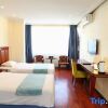 Отель Xingyuexing Hotel (Zhuhai Gongbei Port) в Чжухае