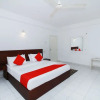 Отель OYO 245 The Kings Bay Hotel, фото 49