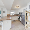 Отель New Listing! Chic Gulf-view Beach W/ Pools 3 Bedroom Condo, фото 13