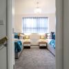 Отель Tudors eSuites Birmingham Townhouse Private Garden Free Parking, фото 6