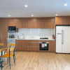 Отель NO PARTY ALLOWED, Entire Brand New 3 bedroom townhouse, free unlimited fibre wifi and free parking, фото 15