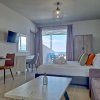 Отель Epipleon Luxury Suites -105- Δωμάτιο 35τμ με βεράντα 35τμ μπροστά στη θάλασσα, фото 7