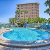 Отель NEW Beach Condo 5 min walk to the Beach Sleeps 9, фото 15
