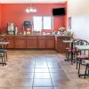 Отель Econo Lodge Cadillac, фото 25