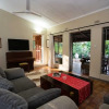 Отель Beautiful family home set in large lush gardens in the heart of Victoria Falls - 1999, фото 16