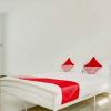 Отель OYO Golden White HouseNear Mall Panakkukang, фото 19