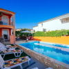 Отель Beautiful Holiday Home in Maslenica Near Beach