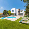 Отель Villa Summer Light-a Beautiful Modern Villa Just Completed in the Summer of 2018, фото 16