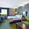 Отель Holiday Inn Express Winnipeg Airport - Polo Park, an IHG Hotel, фото 3