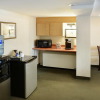 Отель Greenwood Inn & Suites, фото 27