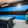 Отель 5 Bed Storey Lake Villa with Games & Pool, фото 14