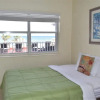 Отель Golden Sand Oceanfront, фото 2