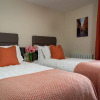 Отель Lawsons Place - Family-friendly Apartment With Parking on Babbacombe Downs, фото 6