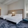 Отель Fairfield Inn & Suites by Marriott Madison в Мэдисне