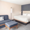 Отель Courtyard by Marriott Portland Airport, фото 6