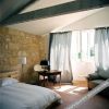 Отель Maison DHôtes LArbre Rouge, фото 1