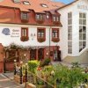 Отель Zum Alten Wasserrad - L Antica Ruota в Annweiler am Trifels