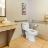 Отель Comfort Suites Fairview Heights, фото 9