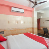 Отель OYO 16692 Atchaya Rooms, фото 24