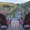 Отель Ski In/out Lift 7! Deck, Hot Tub, Garage Parking 2 Bedroom Condo by RedAwning, фото 7