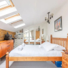 Отель Spacious 2 Bedroom Apartment in Converted Warehouse in Brixton, фото 17