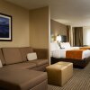 Отель Holiday Inn Express & Suites Hayward, an IHG Hotel, фото 24