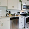 Отель Gorgeous Modern 2BD Condo Heart of Wpg Location, фото 20