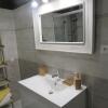 Отель Chez Jean - Newly renovated air-conditioned flat at the foot of the ramparts, 4 people, фото 24