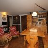 Отель ALTIDO Rustic Apt for 4 with Parking Nearby Ski Lifts, фото 11