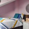 Отель Impeccable 4-bed House in Barnsley, фото 11