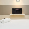 Отель Nice and Modern Studio at Tamansari Iswara Apartment, фото 3