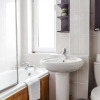 Отель Ideal 2 Bedroom In Well Connected Stratford, фото 11