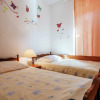 Отель Spacious First Floor Accomodation With 2 Apartments, Near the Beach, фото 3