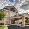 Отель Fairfield Inn & Suites by Marriott - Emporia, фото 19