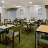 Отель La Quinta Inn & Suites by Wyndham Sawgrass, фото 16