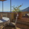 Отель Peaceful Holiday Home in Camaiore with Terrace, фото 9