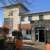 Отель SA Today Apartments Farnborough with Fibre Wi-Fi & Netflix, фото 22