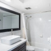 Отель Breezy 12th Floor Waikiki Condo with FREE Parking by Koko Resort Vacation Rentals, фото 9