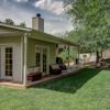 Отель Pecan Point, фото 1