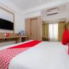 Отель OYO 13089 Hotel Gold Crest, фото 15